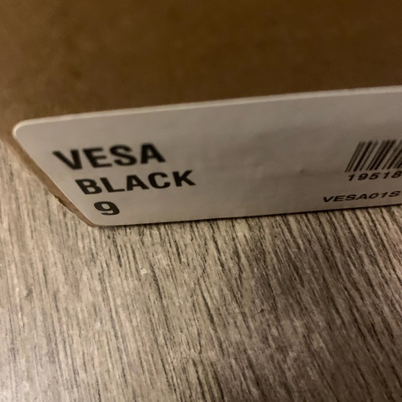 Steve Madden Black Mules - Picture 7 of 7